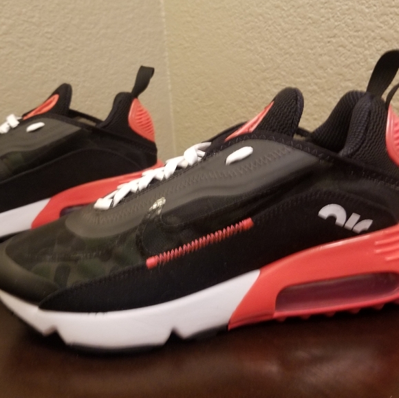 NIKE AIR MAX 2090 SP MENS SIZE 10